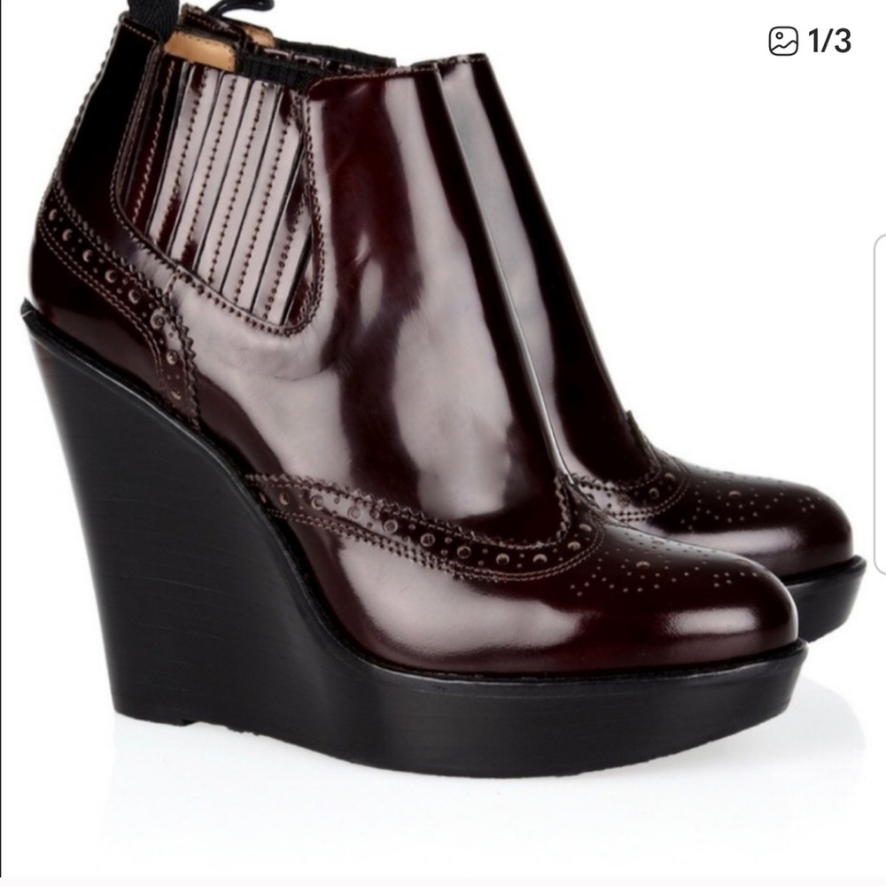 NEW Burberry Delisle 110 Wedge Brogue Chelsea boot